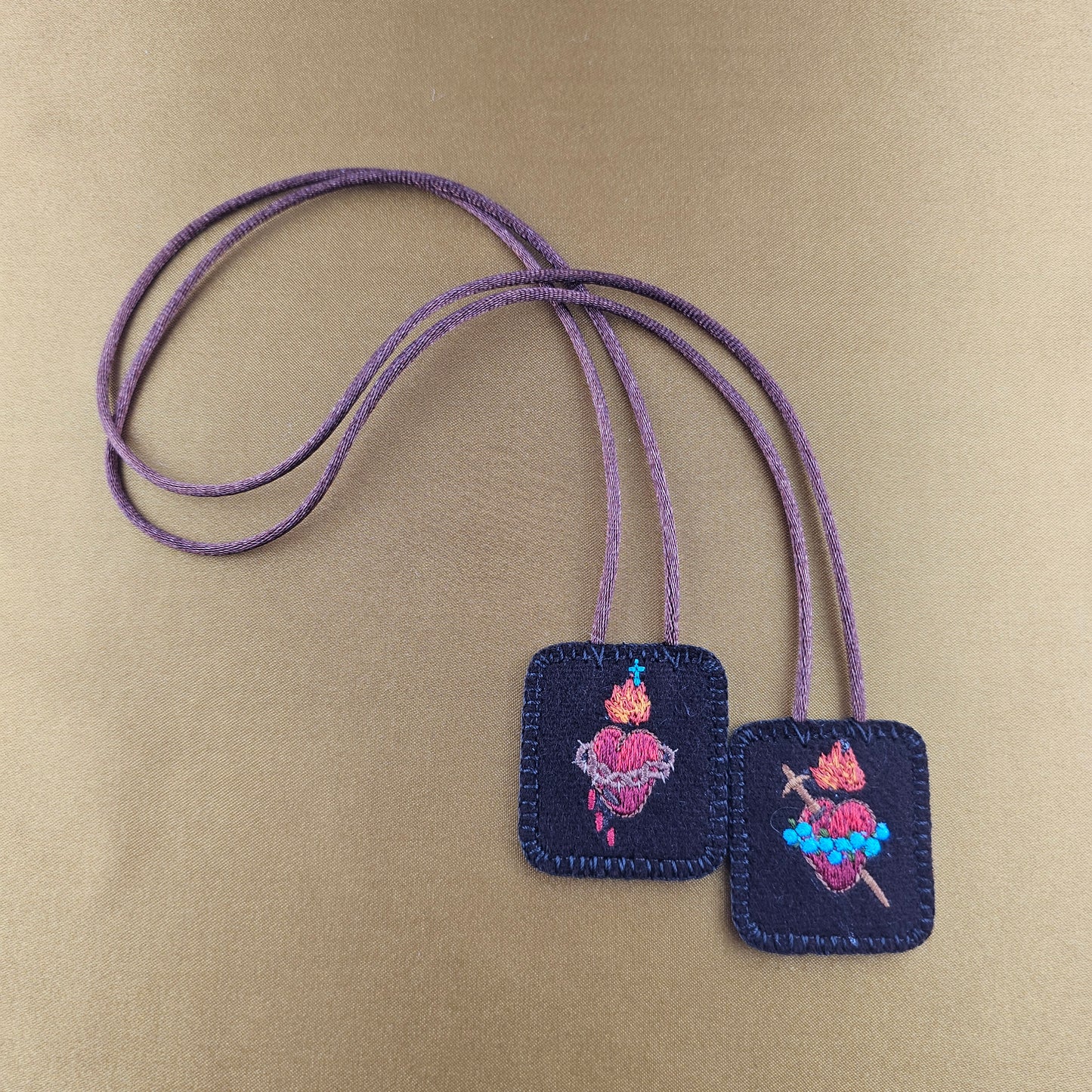 Embroidered Brown Wool Scapular*Jesus and Mary Sacred and Immaculate Hearts*Red*18 Satin Cord Straps